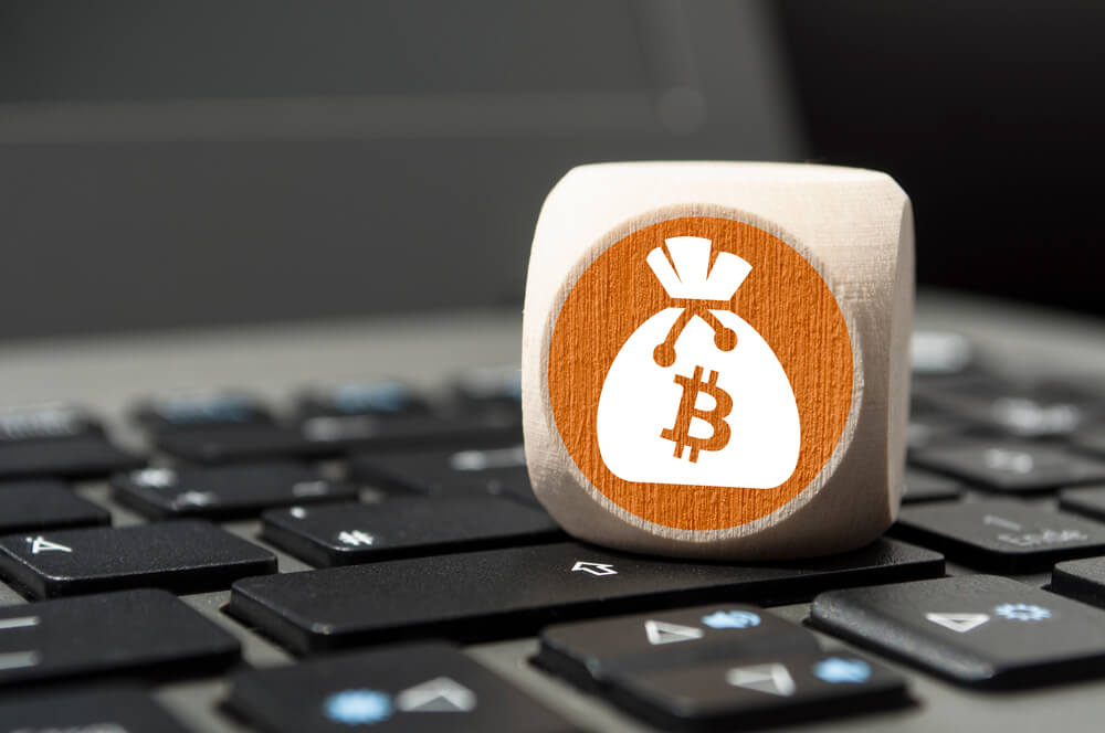 DAppsとは? 分散型アプリケーションを本質的に理解する 4 ethereum dapps underlying blockchain