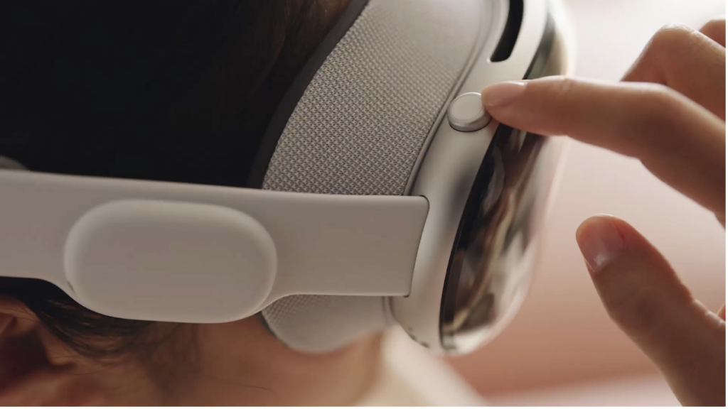 Apple Vision ProはARヘッドセットなのか、VRヘッドセットなのか? 2 Apple Vision Pro