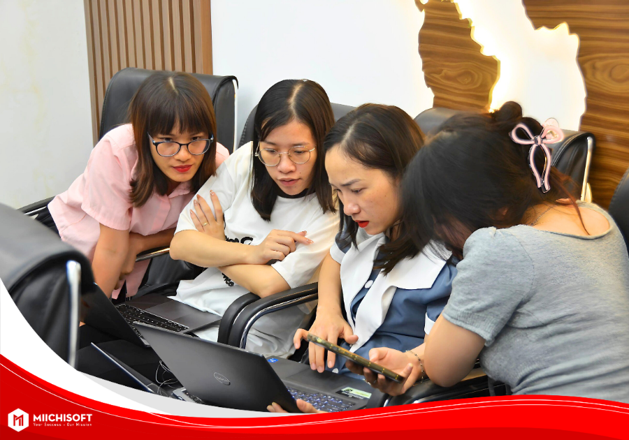 Internal Seminar: Exploring AI Potential at Miichisoft! 3 AI potential - the seminar transitioned to a teamwork activity 2