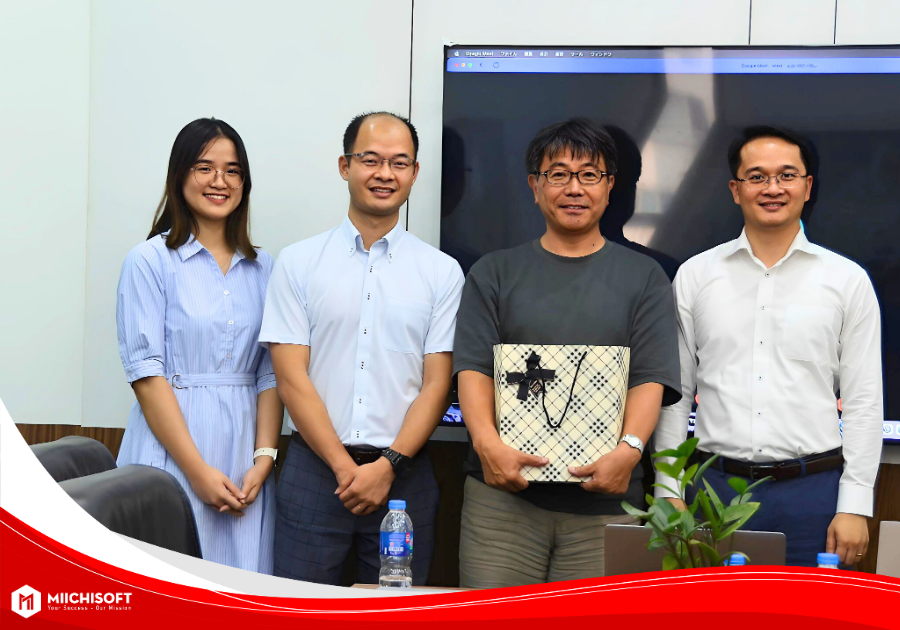Internal Seminar: Exploring AI Potential at Miichisoft! 5 the seminar transitioned to a teamwork activity 4